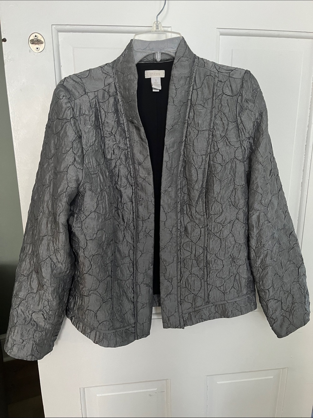 Chico’s size 1 equivalent to Small Crinkle fabric gray